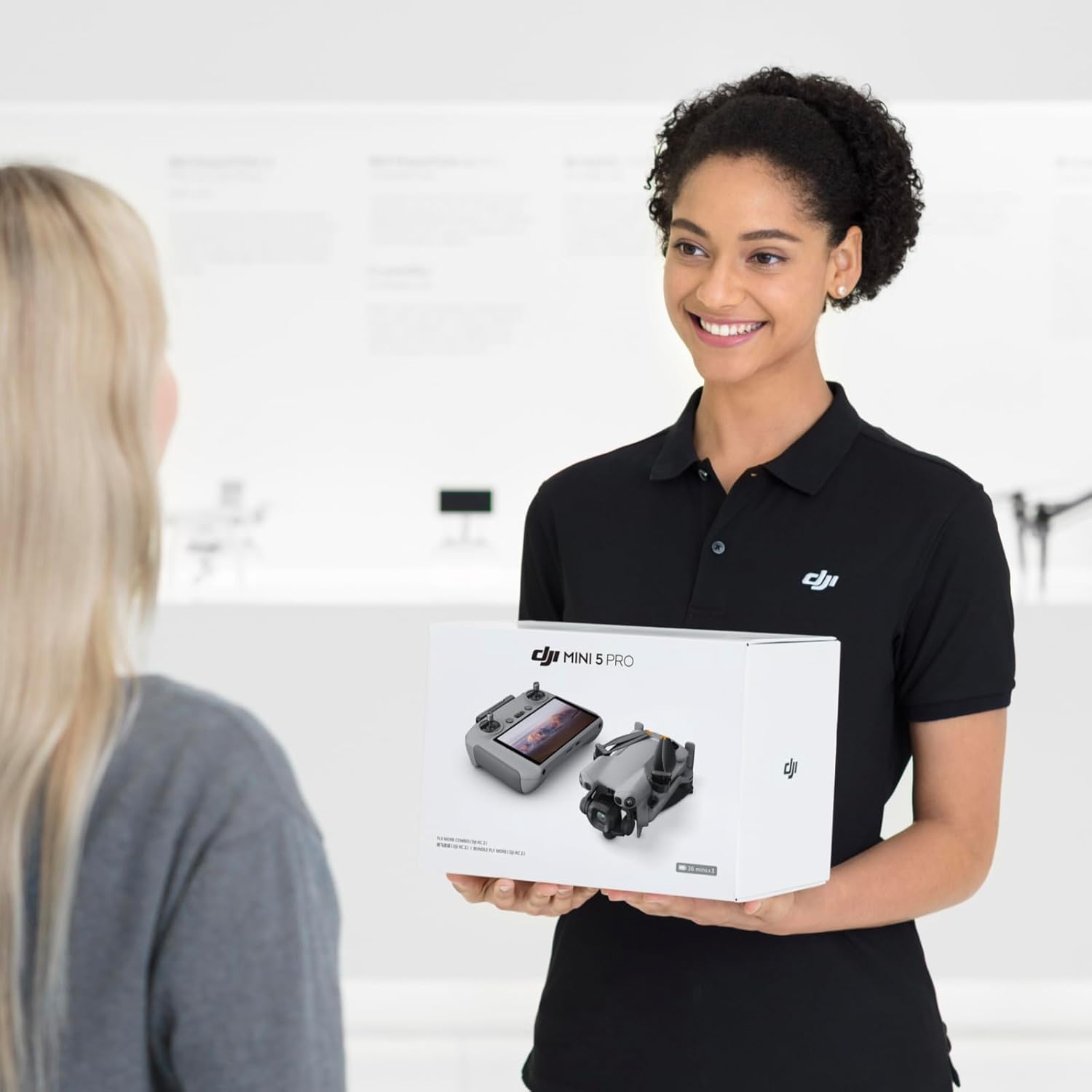 DJI Mini 5 Pro Fly More Combo mit DJI RC 2 und 1 Jahr Pflege (automatisch aktiviert), C0-zertifiziert, 4K-Drohne für Anfänger, Drohne mit Kamera, 1-Zoll-CMOS, Hinderniserkennung, 225° Gimbal-Drehung – Bild 8