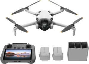 DJI Mini 4 Pro Fly More Combo mit D...