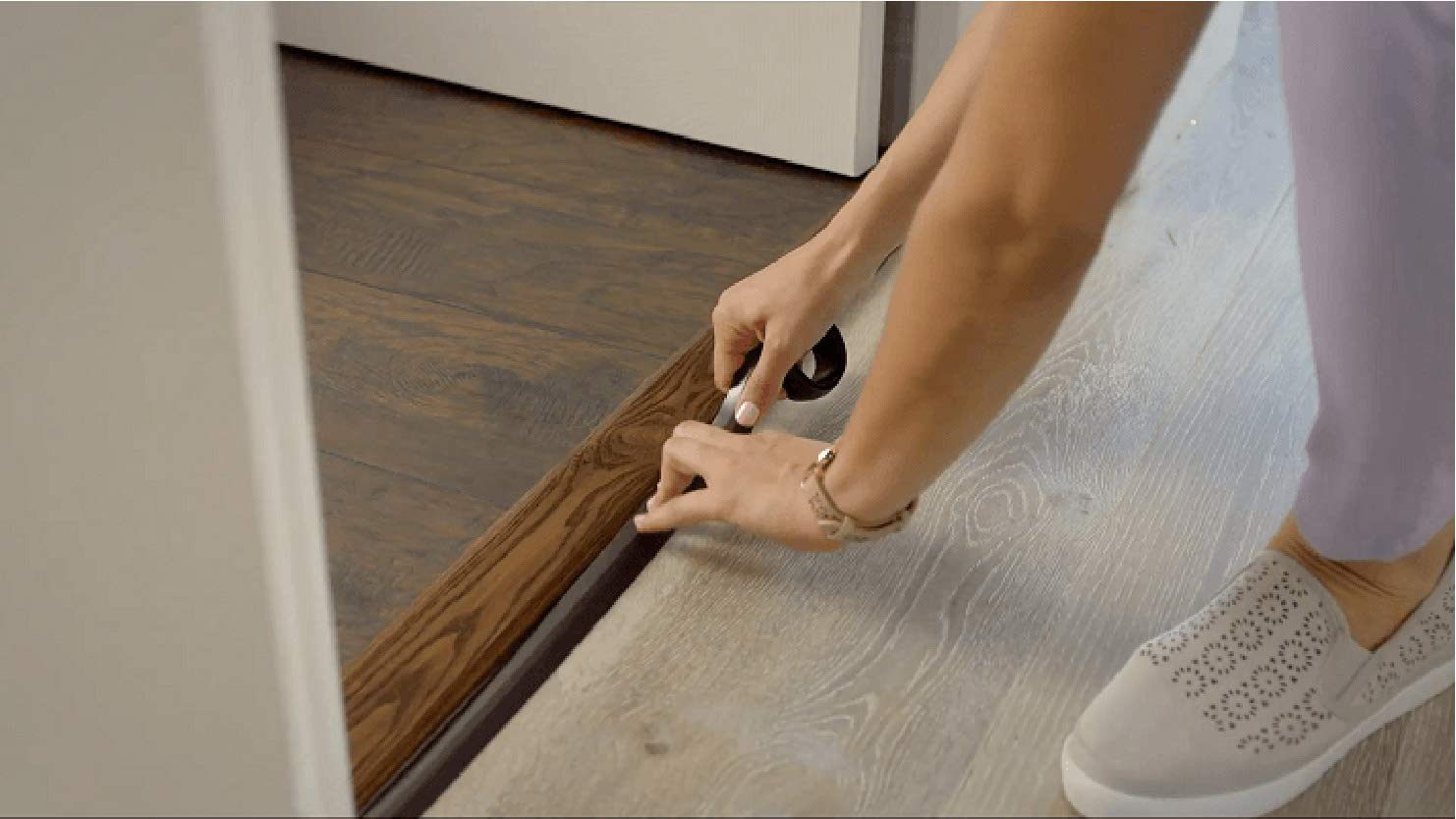 Nispira Magnetic Boundary Tape - Marker Strips for Robotic Vacuums Compatible with Neato Robot Vacuums Boundary Marker Strip Belt (1 Roll) - Image 4